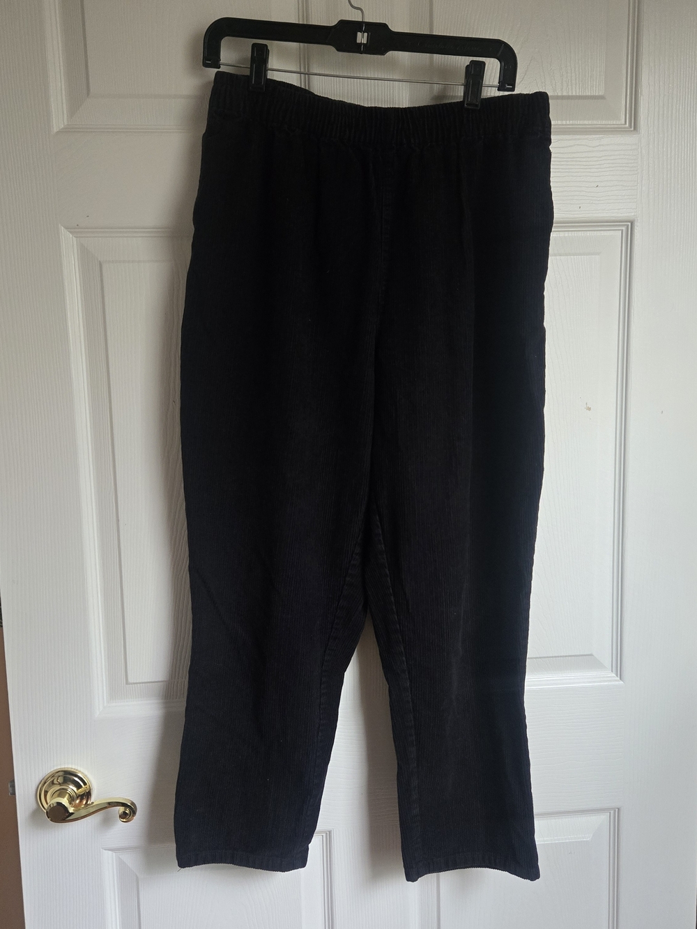 Lucy & Yak Black Cropped Corduroy Elastic-Waist Pants